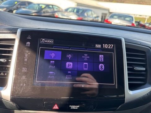 Used 2018 Honda Pilot EX image 18