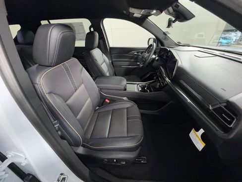 New 2026 Chevrolet Traverse High Country FWD image 27