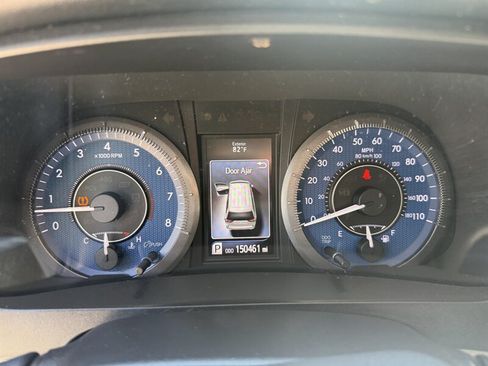 Used 2015 Toyota Sienna XLE Premium AWD/4WD image 38