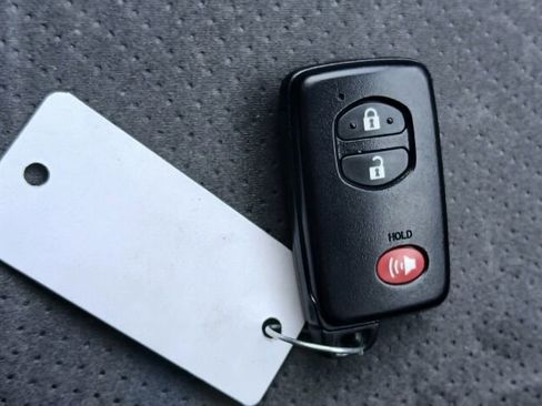 Used 2013 Toyota Prius Two image 33