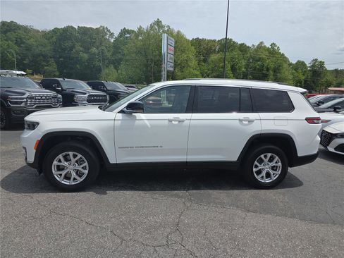 Used 2023 Jeep Grand Cherokee L Limited AWD/4WD image 6