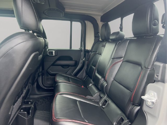 Used 2022 Jeep Gladiator Rubicon w/ Cold Weather Group AWD/4WD image 37