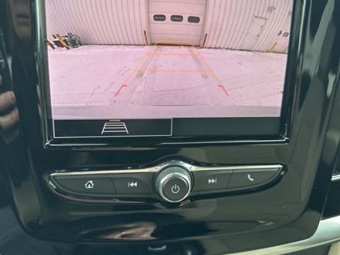 Used 2023 Chevrolet Traverse LS w/ Safety Package image 22