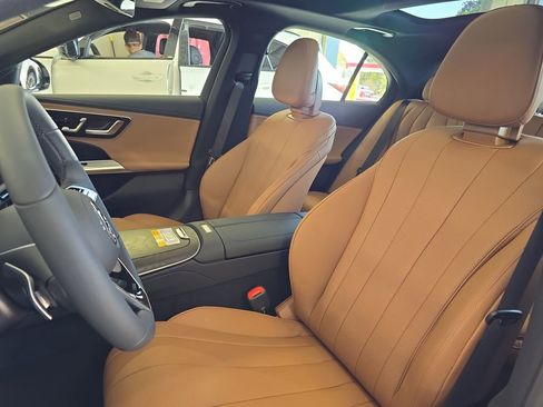 New 2026 Mercedes-Benz E 350 4MATIC Sedan image 16