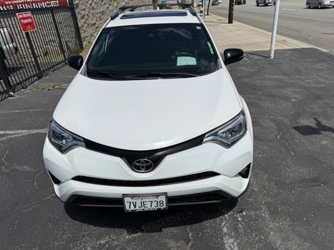 Used 2017 Toyota RAV4 SE FWD image 12
