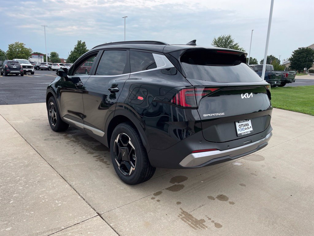 New 2026 Kia Sportage EX w/ EX Panorama Roof Package AWD/4WD image 7