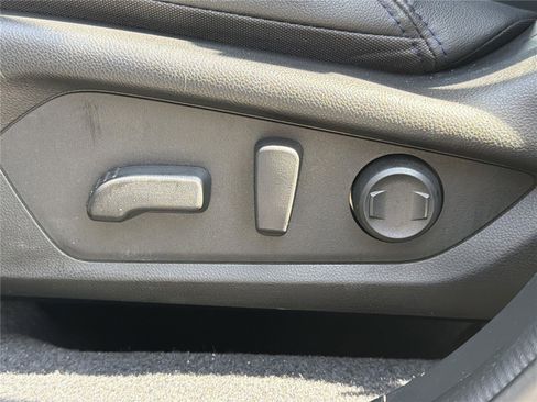 Used 2025 Subaru Forester Limited w/ Popular Package #2 AWD/4WD image 19