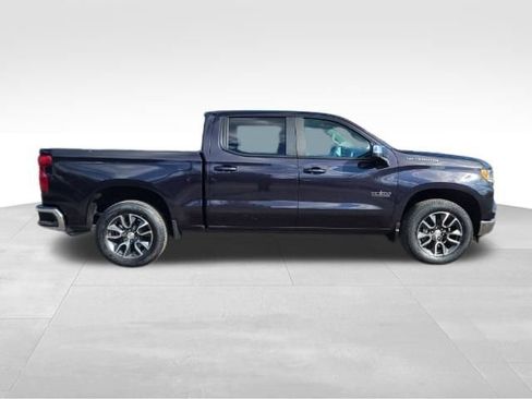 Used 2022 Chevrolet Silverado 1500 LT w/ Protection Package image 9