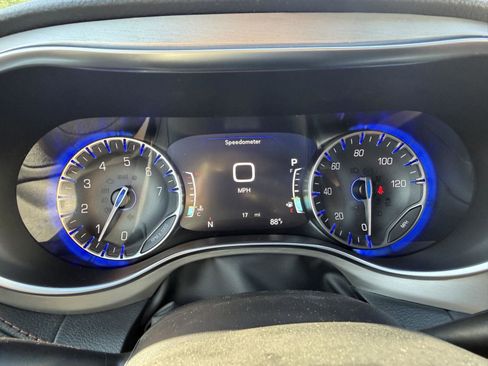 New 2026 Chrysler Pacifica Pinnacle FWD image 9
