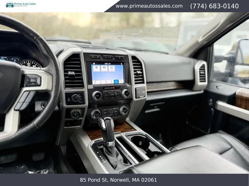 Used 2019 Ford F150 Lariat w/ Equipment Group 502A Luxury AWD/4WD image 21
