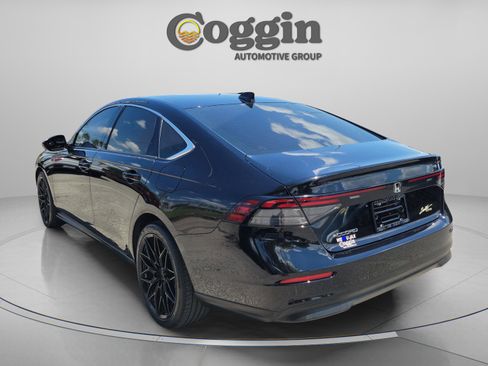 Used 2024 Honda Accord EX image 2