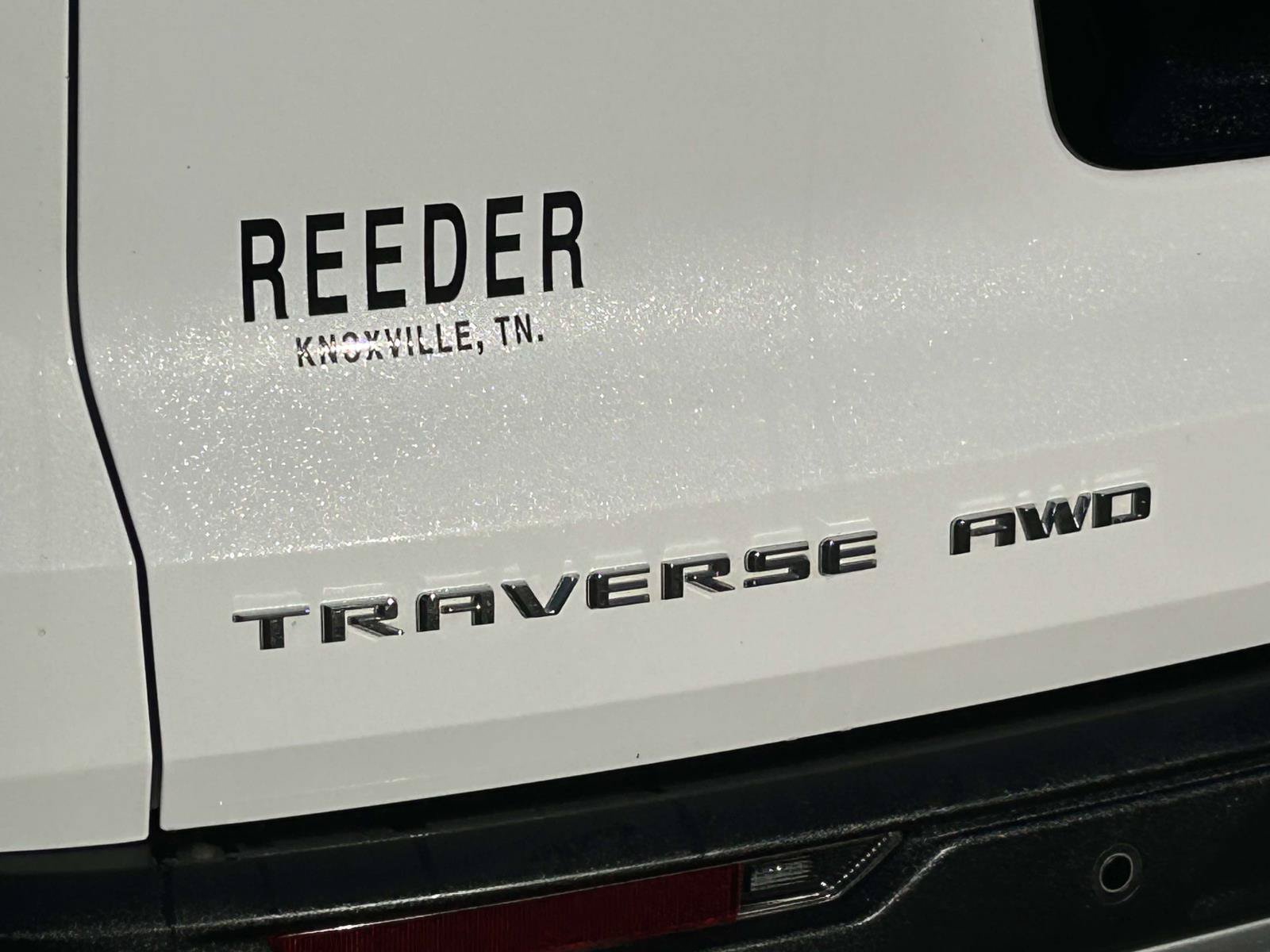 Used 2026 Chevrolet Traverse LT AWD/4WD image 11