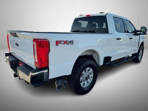 Used 2024 Ford F250 XLT w/ FX4 Off-Road Package AWD/4WD image 3