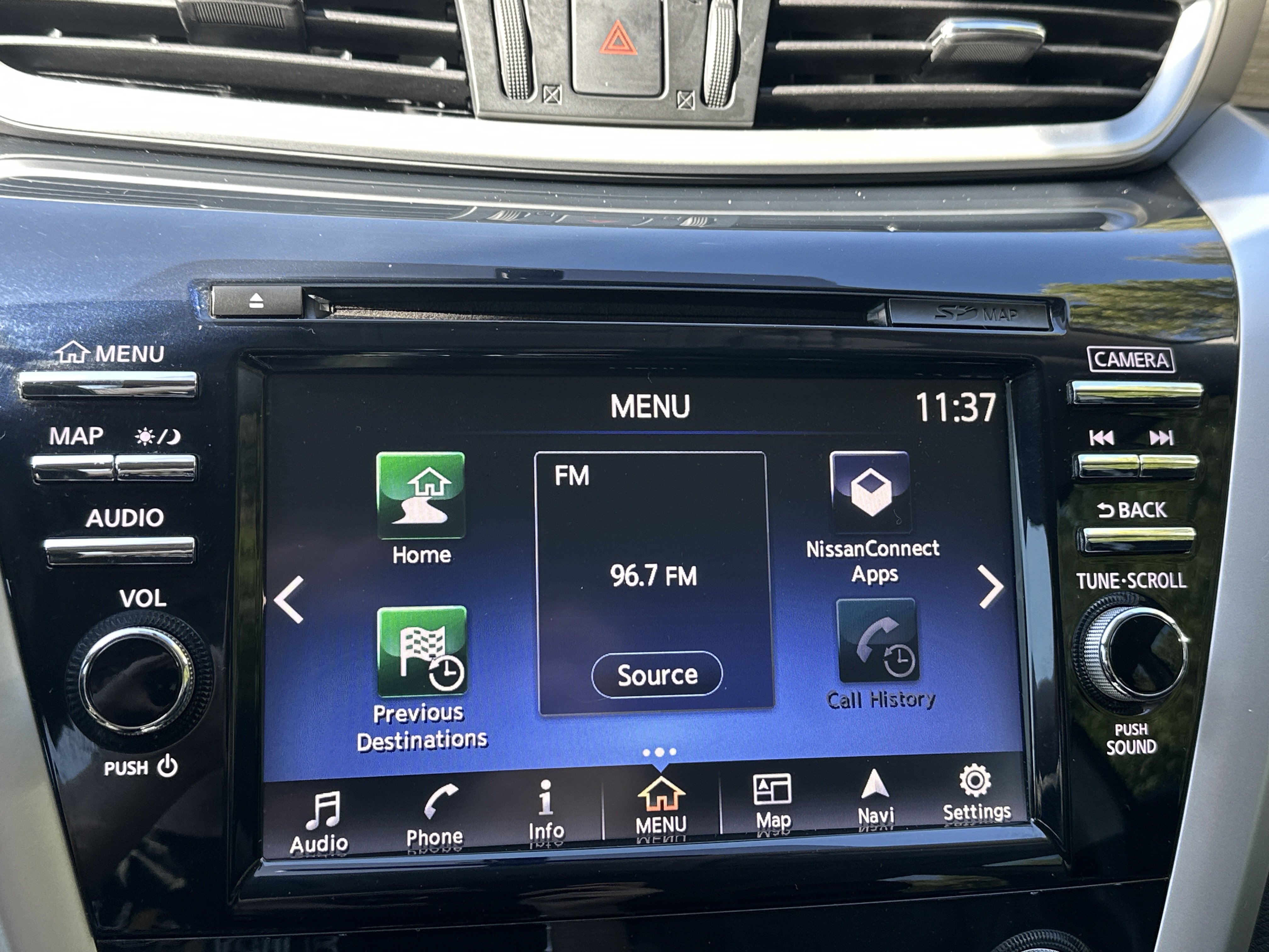 Used 2016 Nissan Murano Platinum w/ Platinum Technology Package AWD/4WD image 16