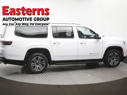 Used 2024 Jeep Wagoneer L Series II RWD image 47