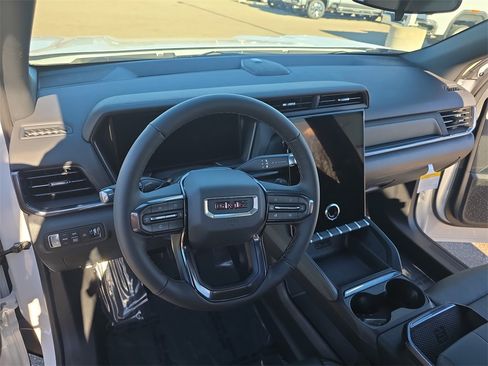 New 2026 GMC Terrain AT4 w/ Convenience Package III image 16