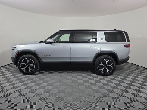 Used 2023 Rivian R1S Adventure AWD/4WD image 2