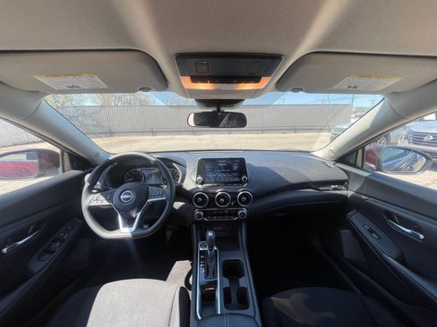 Used 2025 Nissan Sentra SV FWD image 31