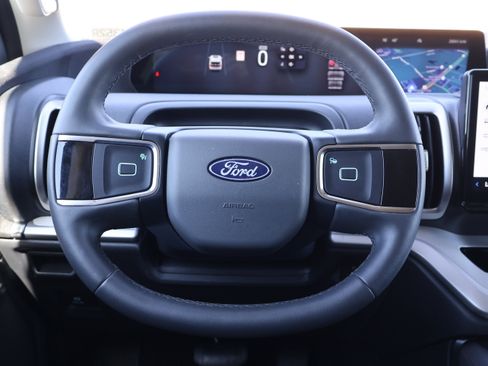 Used 2025 Ford Expedition Max Active image 19