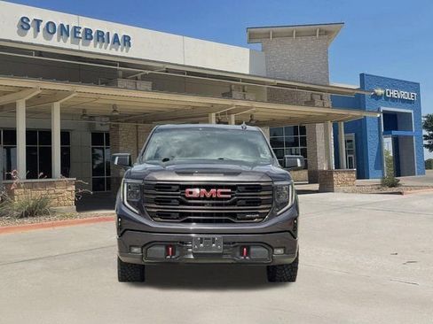 Used 2022 GMC Sierra 1500 AT4X AWD/4WD image 9