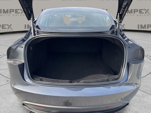 Used 2024 Tesla Model 3 Standard Range image 31