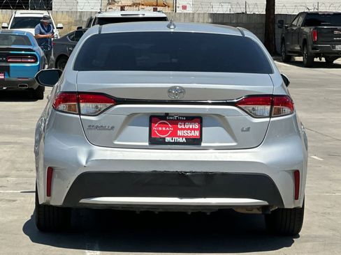 Used 2020 Toyota Corolla LE FWD image 8
