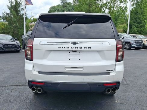 Used 2024 Chevrolet Suburban High Country w/ Premium Package AWD/4WD image 5