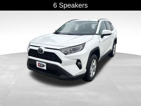 Used 2021 Toyota RAV4 XLE AWD/4WD image 2