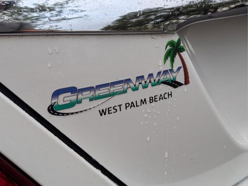 Used 2015 Mercedes-Benz C 300 C 300 image 23