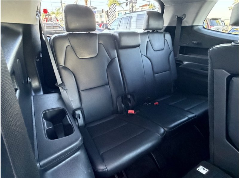 Used 2020 Kia Telluride LX FWD image 24
