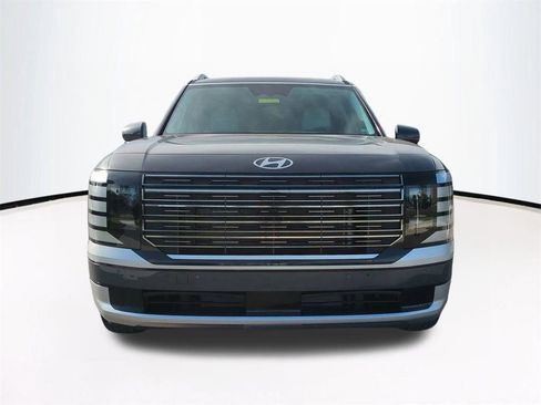 New 2026 Hyundai Palisade Calligraphy FWD image 3