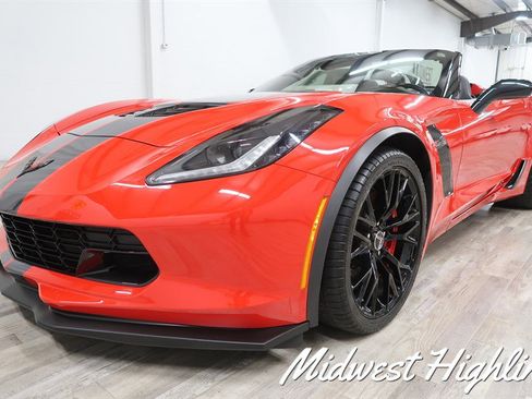 Used 2015 Chevrolet Corvette Z06 w/ 3LZ Preferred Equipment Group image 13