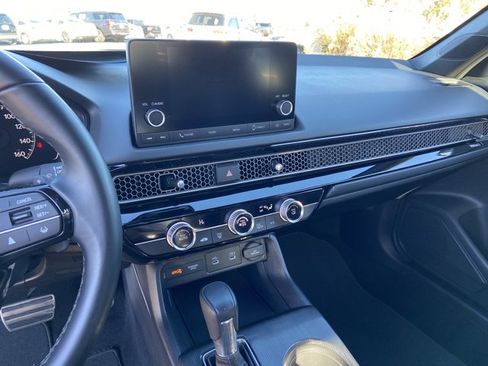 Used 2025 Honda Civic Sport image 22