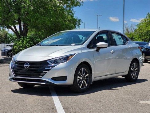 New 2025 Nissan Versa SV w/ Trunk Package FWD image 4