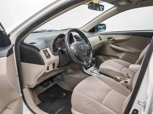Used 2011 Toyota Corolla LE image 17