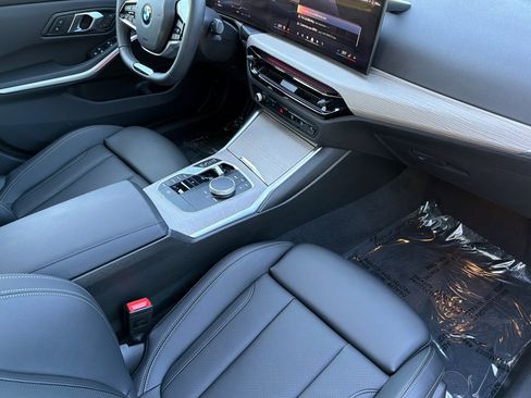 Used 2025 BMW 330i Sedan RWD image 19