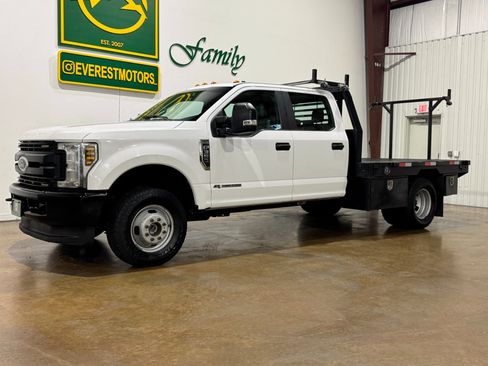 Used 2019 Ford F350 XL w/ Power Equipment Group image 3
