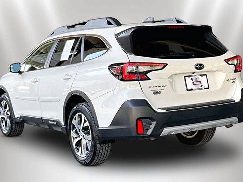 Certified 2022 Subaru Outback Limited XT AWD/4WD image 4