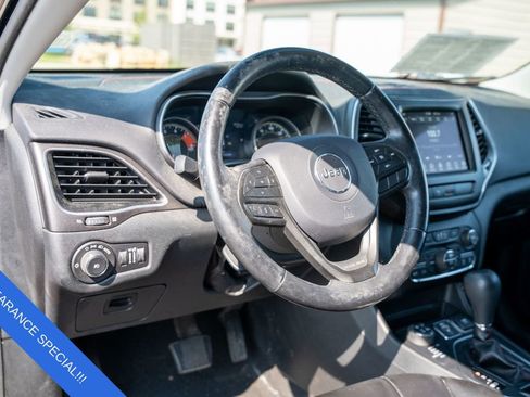 Used 2020 Jeep Cherokee Trailhawk w/ Cold Weather Group image 18