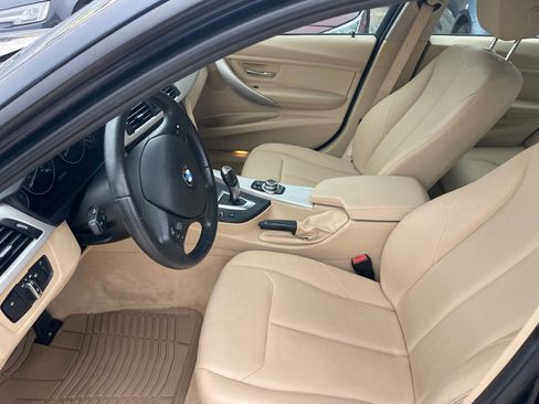 Used 2013 BMW 320i Sedan image 11