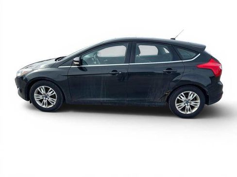 Used 2012 Ford Focus SEL image 2