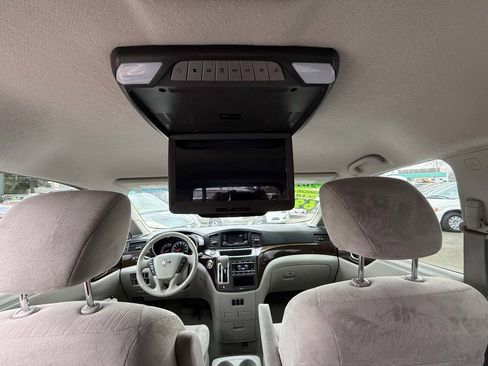 Used 2016 Nissan Quest SV image 19