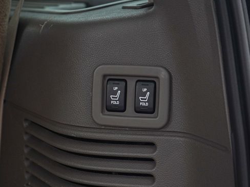 Used 2004 Lincoln Navigator Ultimate AWD/4WD image 20