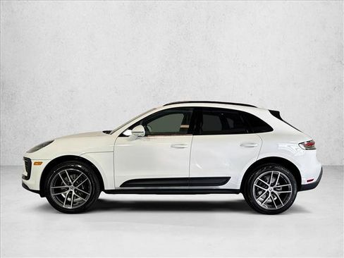 Used 2026 Porsche Macan AWD/4WD image 2