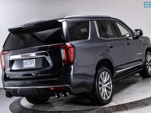 Used 2021 GMC Yukon Denali w/ Denali Premium Package image 6