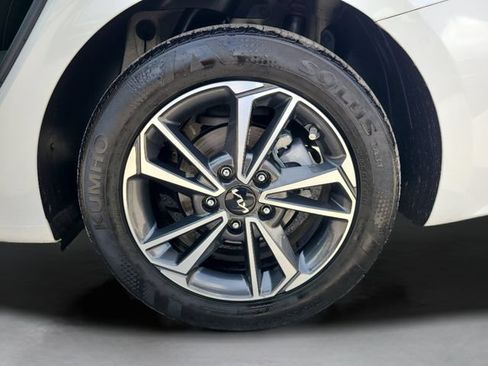 Used 2023 Kia Forte LXS w/ LXS Technology Package FWD image 14