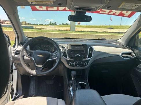 Used 2020 Chevrolet Equinox LS w/ LPO, Blackout Package FWD image 35