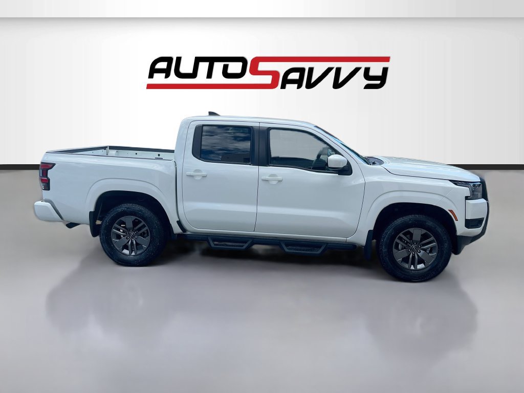 Used 2025 Nissan Frontier SV AWD/4WD image 8