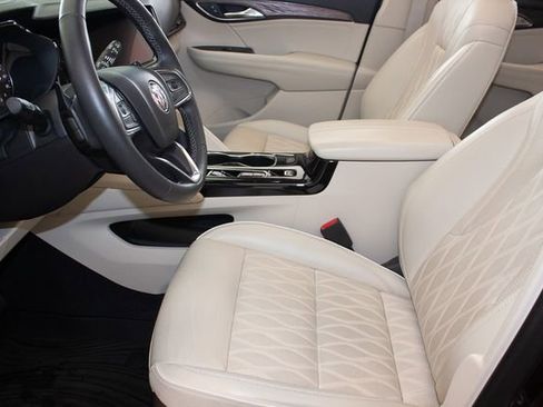 Used 2022 Buick Envision Avenir w/ Safety Package image 20