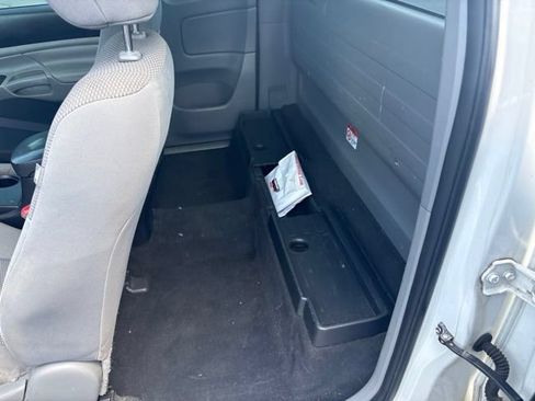 Used 2015 Toyota Tacoma 2WD Access Cab image 15